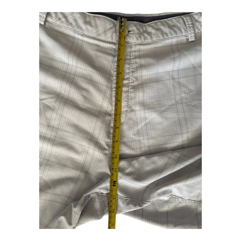 Under Armour Mens Size 40 Golf Shorts Tan Plaid Flat Front Performance Stretch - Picture 6 of 8
